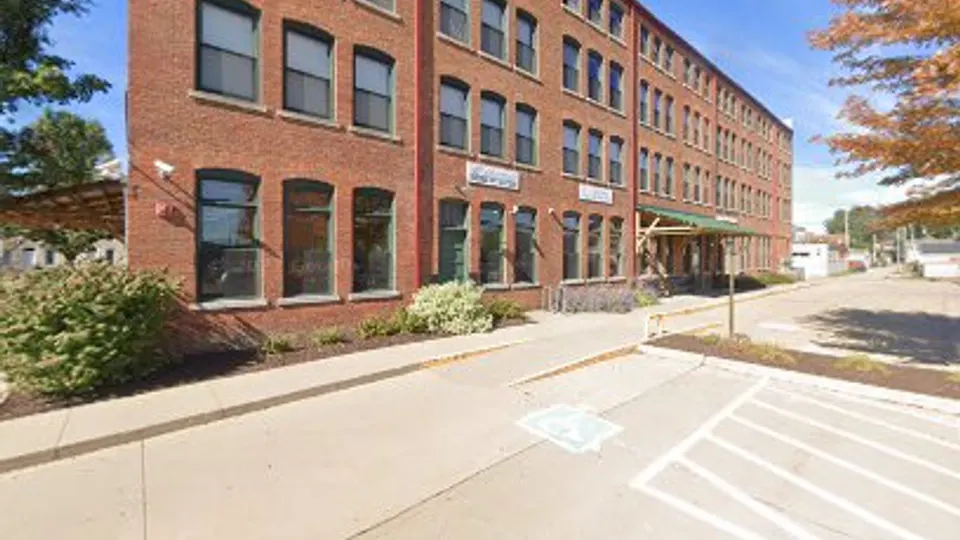 Souto William T DDS - Dentist in Dubuque, IA
