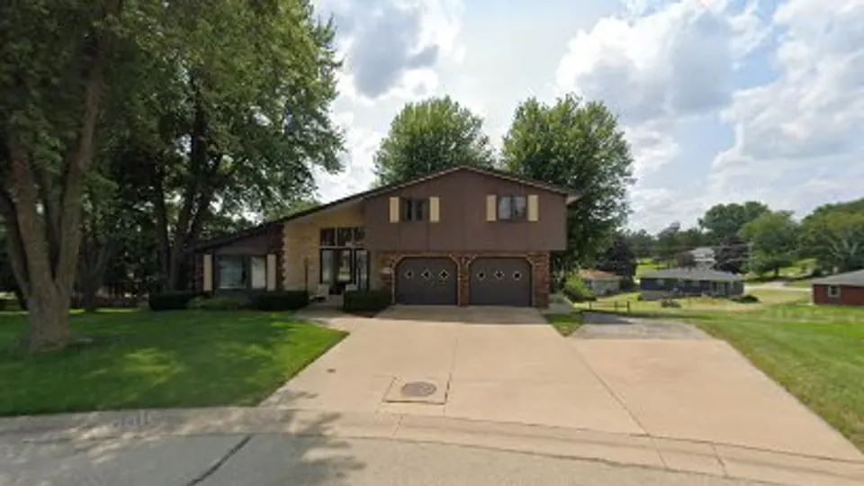 Strohmeyer Gary R DDS - Dentist in Dubuque, IA