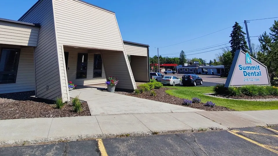 Summit Dental Clinic - Dentist in Duluth, MN