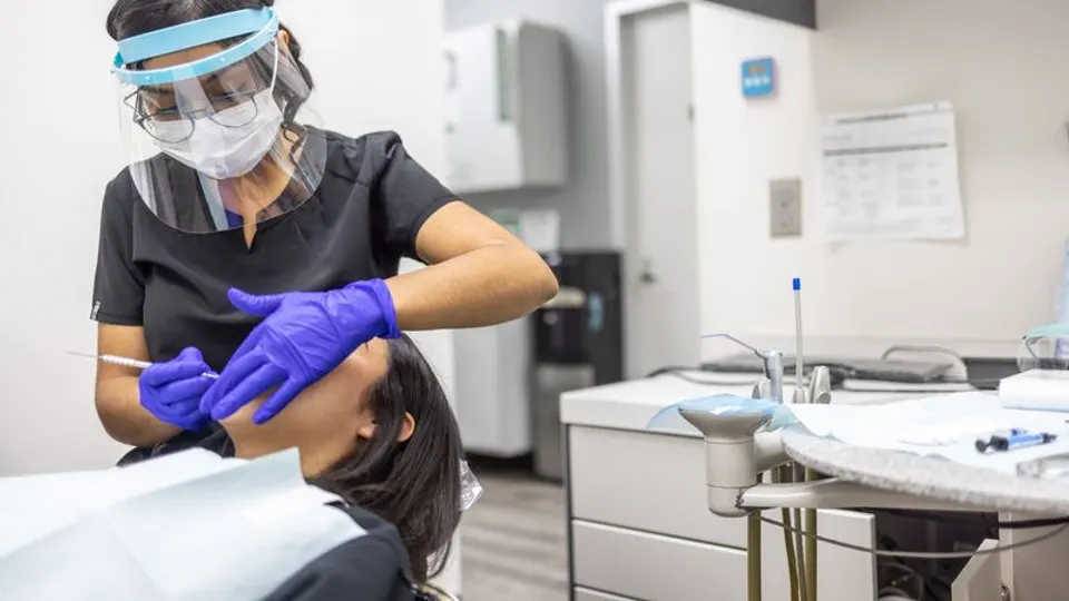 Sunrise Dental Center - Dentist in Houston, TX