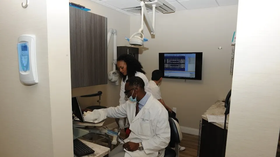 Supreme Dental Associates Maplewood - Dentist in Maplewood, NJ