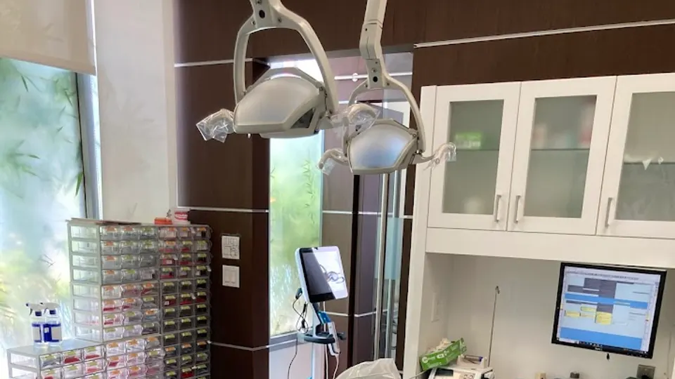 Symphony Dental - Dental clinic in Los Angeles, CA