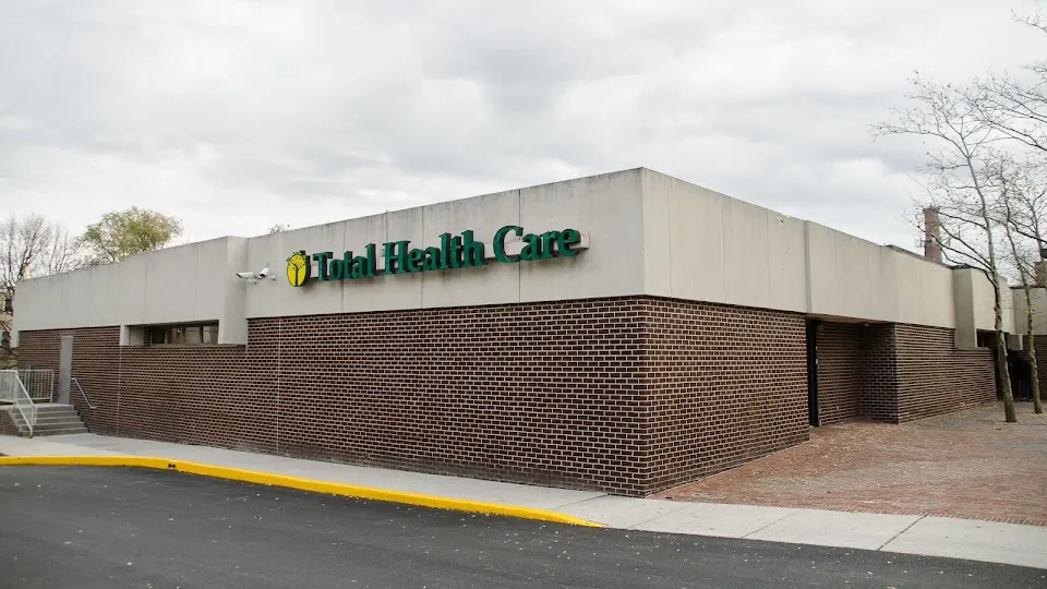 Total Health Care - Dentist in Baltimore, MD