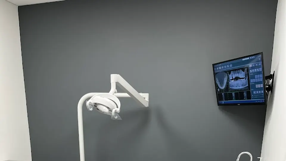 Ultimate Dental Care - Dentist in West Milwaukee, WI