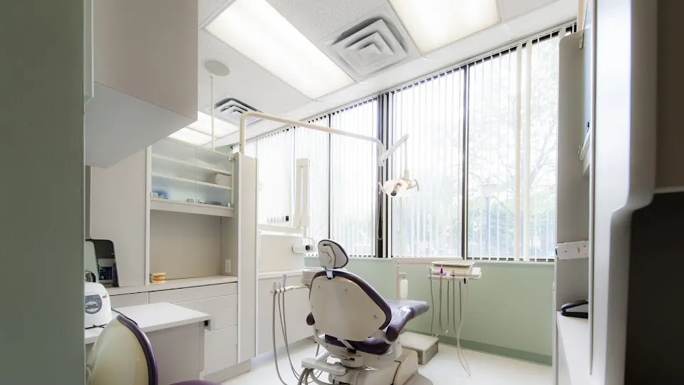 University Square Dental Associates - Dentist in Philadelphia, PA