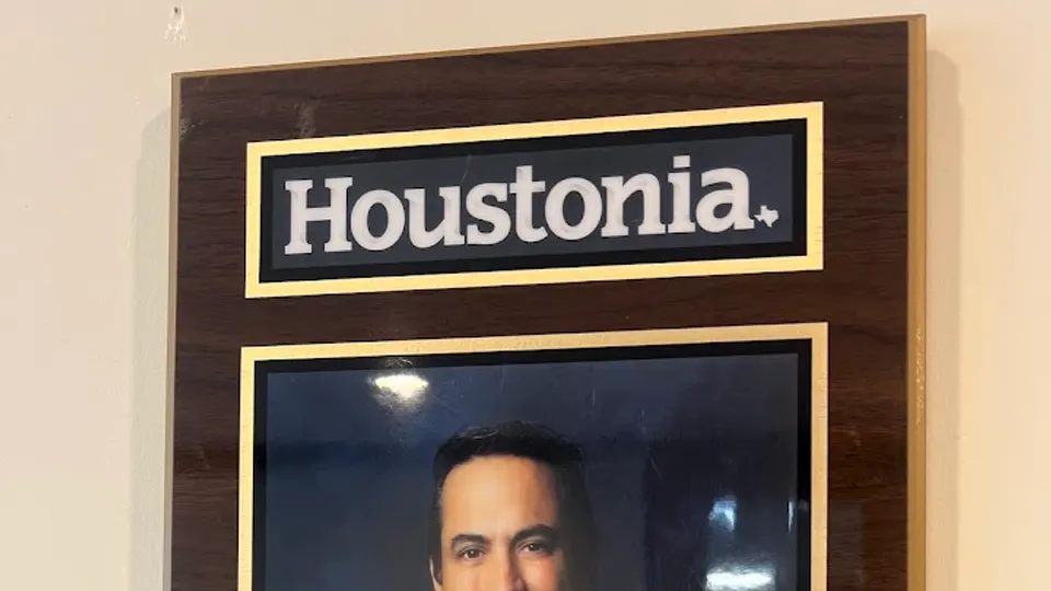 Uptown Cosmetic & Implant Dentistry - Dentist in Houston, TX