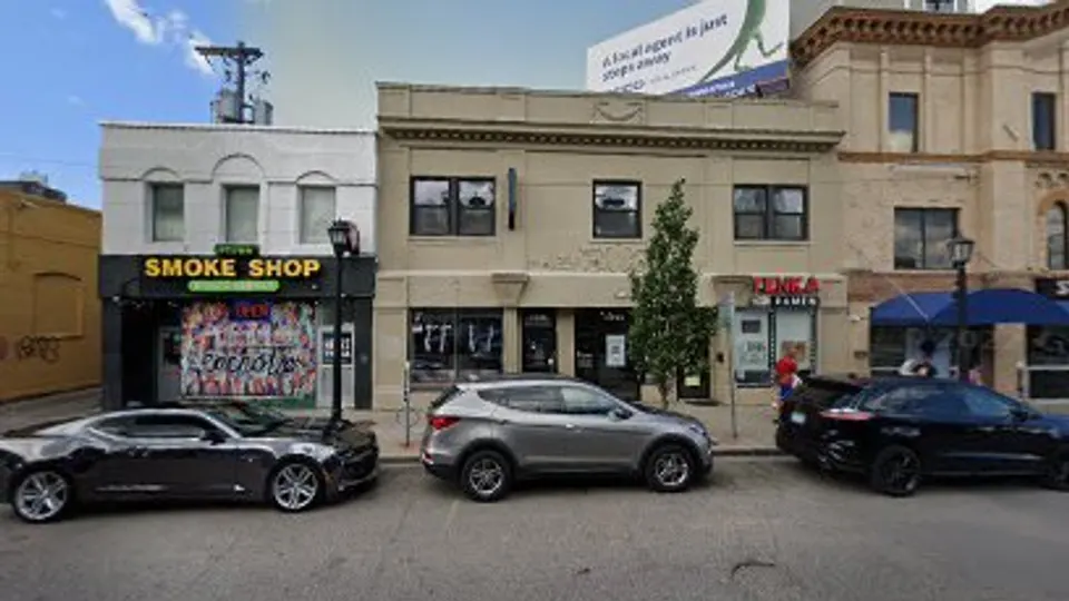 Uptown Dental - Dentist in Minneapolis, MN