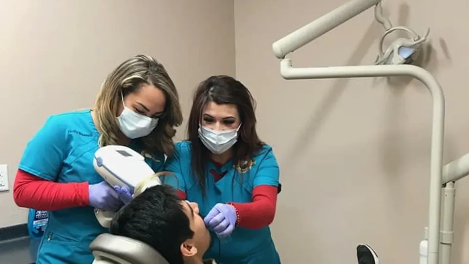 Uptown Smiles - Dentist in Oklahoma City, OK
