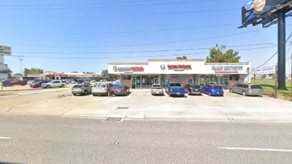 Vinh T. Nguyen, DDS Family Dentistry - Apartment complex in Harvey, LA