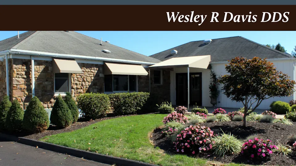 Wesley R. Davis DDS - Dentist in Hershey, PA