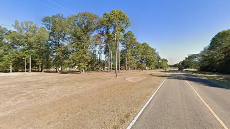 Window Dentist - Auto glass shop in Valley Grande, AL