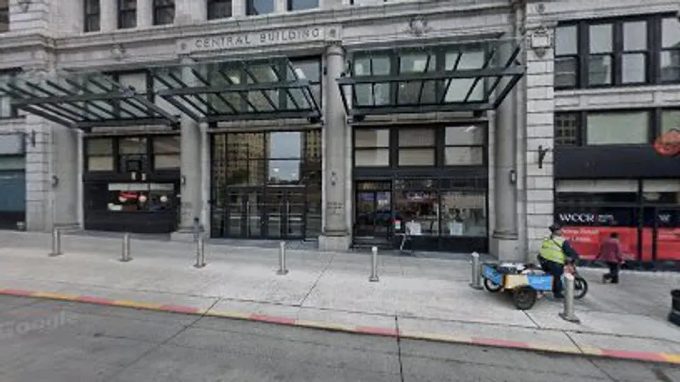 Yeonsoo S Park - Dentist in Seattle, WA